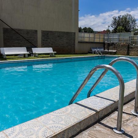 Serenity Stays Nakuru Exterior photo